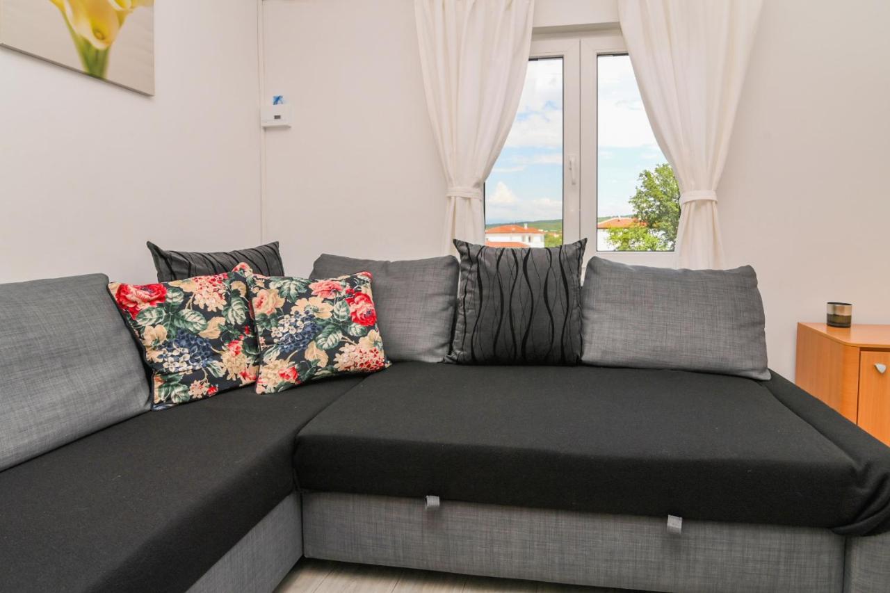 Apartments Basic Sveti Anton 88 มาลินสกา ภายนอก รูปภาพ